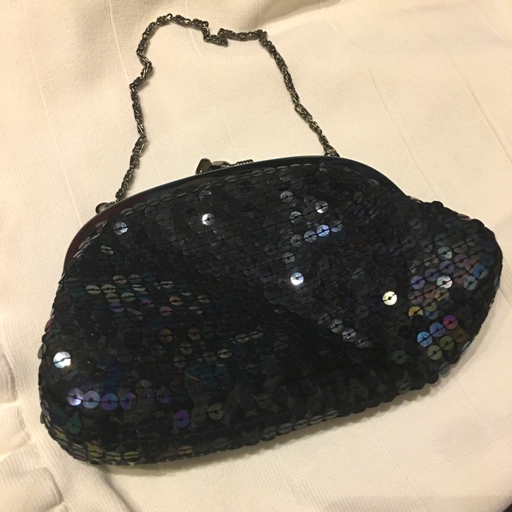 ☄️3 for $15☄️ or Add on item Black sequinned clutch